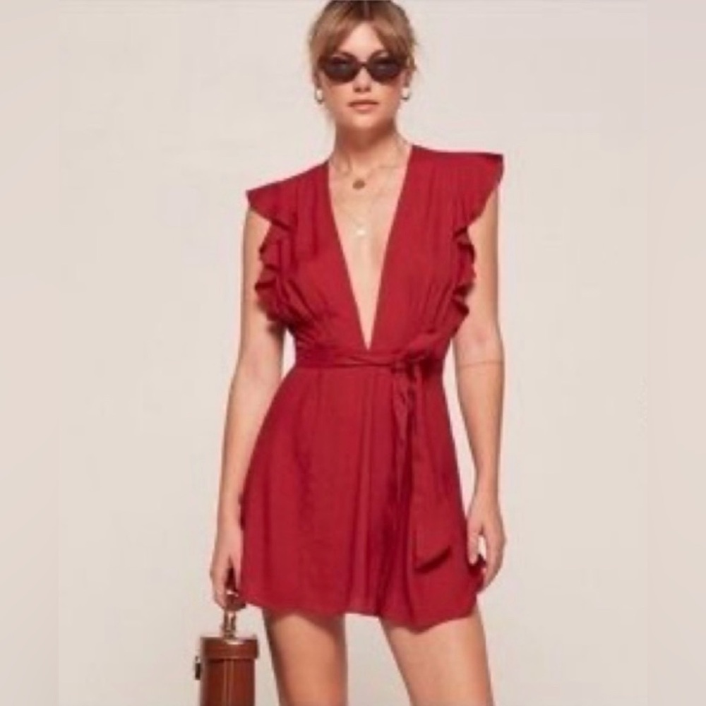 Reformation Dress Womens Red Short Sleeve V Neck Mini Size 2 Viscose XS-S